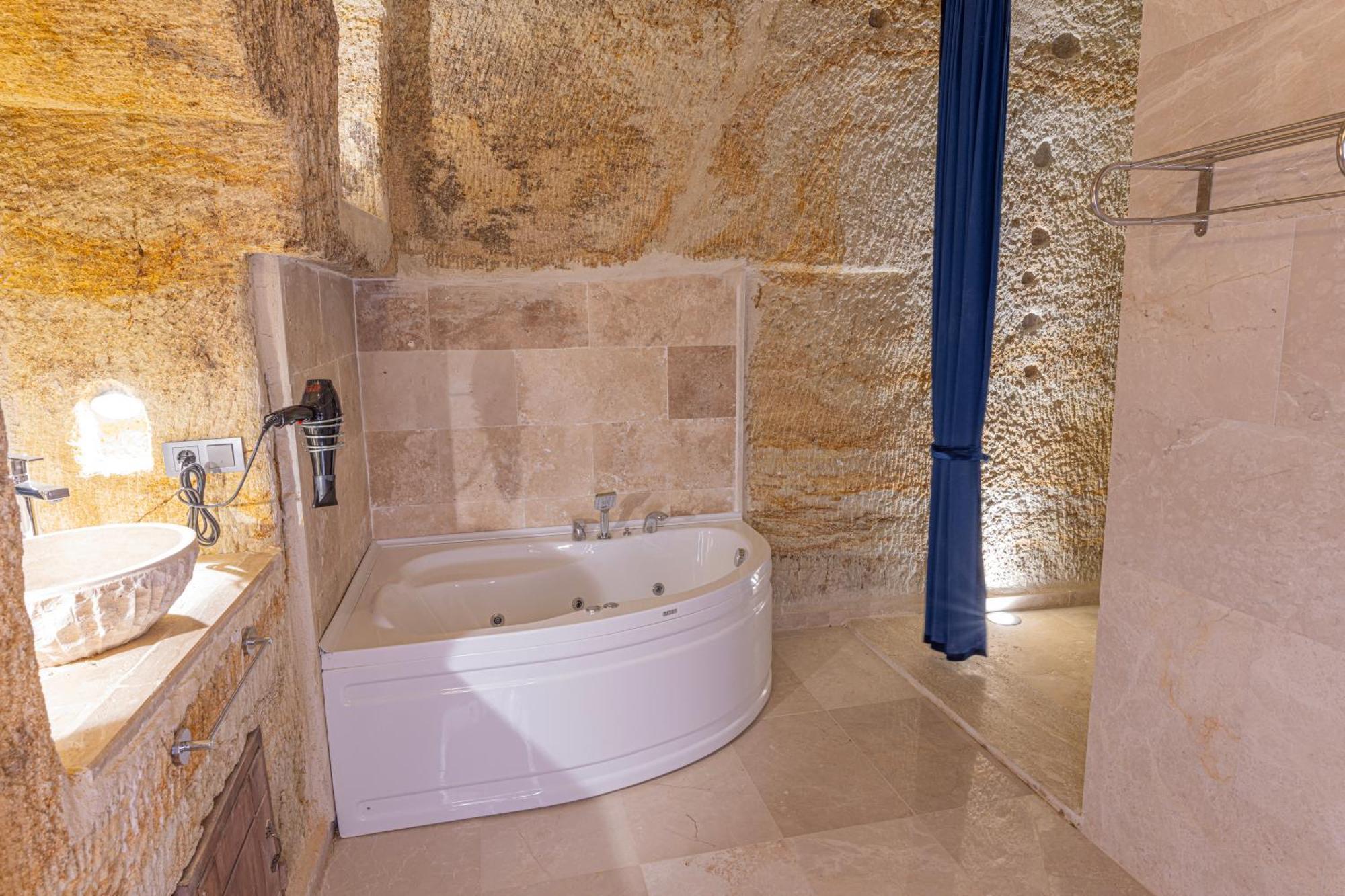 Chakra Special Caves Hotel Ürgüp Ngoại thất bức ảnh